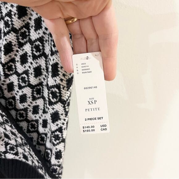 Anthropologie Maeve Sweater Vest Faux Wrap Black and White Woman’s size XSP - Picture 3 of 10